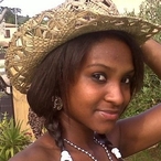 Profil de Fouziya, 24 ans, Annonce sex à Amblève (Liège)